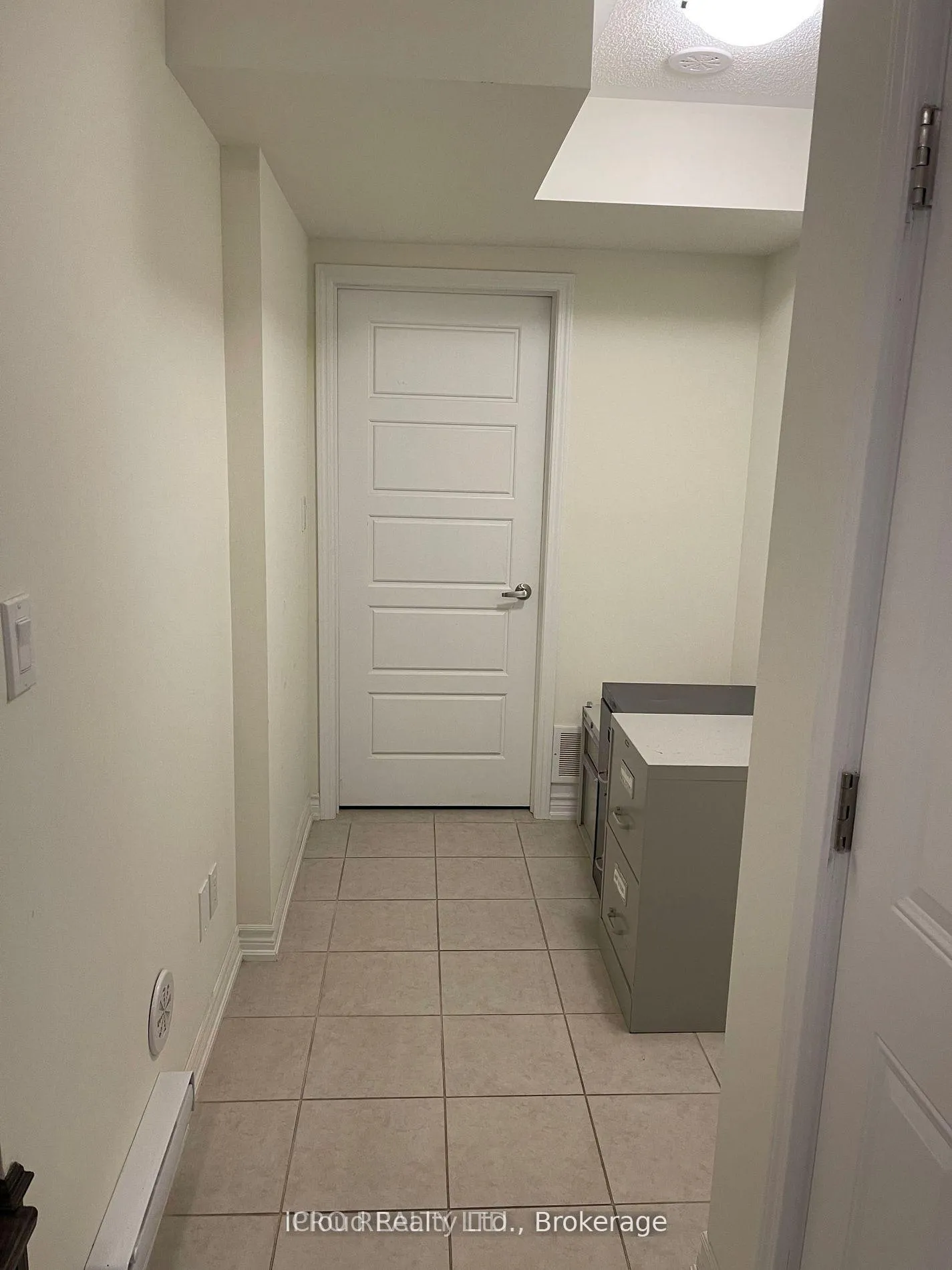 Photo 12 of 998 Alder Gate, Milton, Cobban — HOMEH