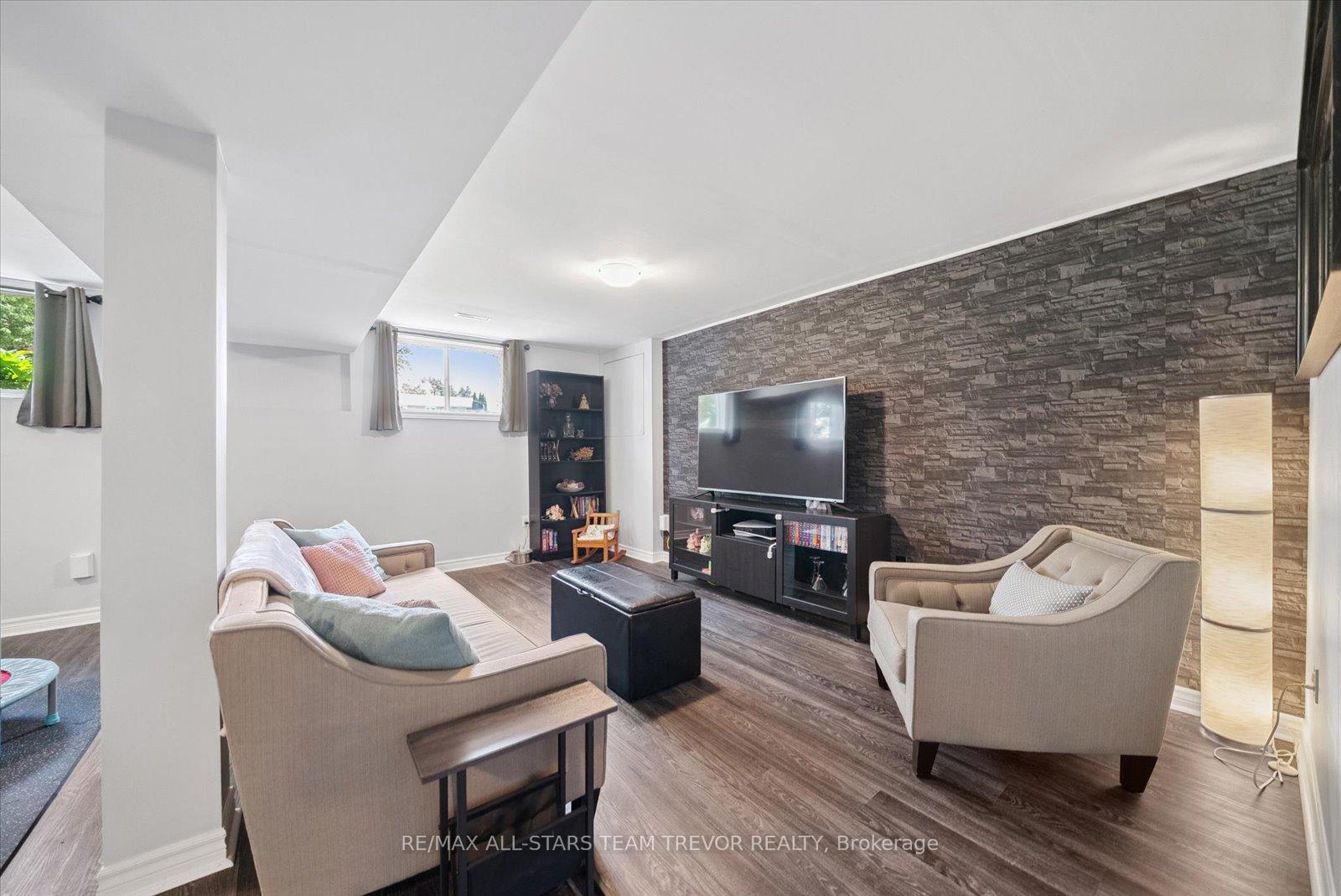 Photo 22 of 146 First Avenue, Georgina, Keswick North — HOMEH