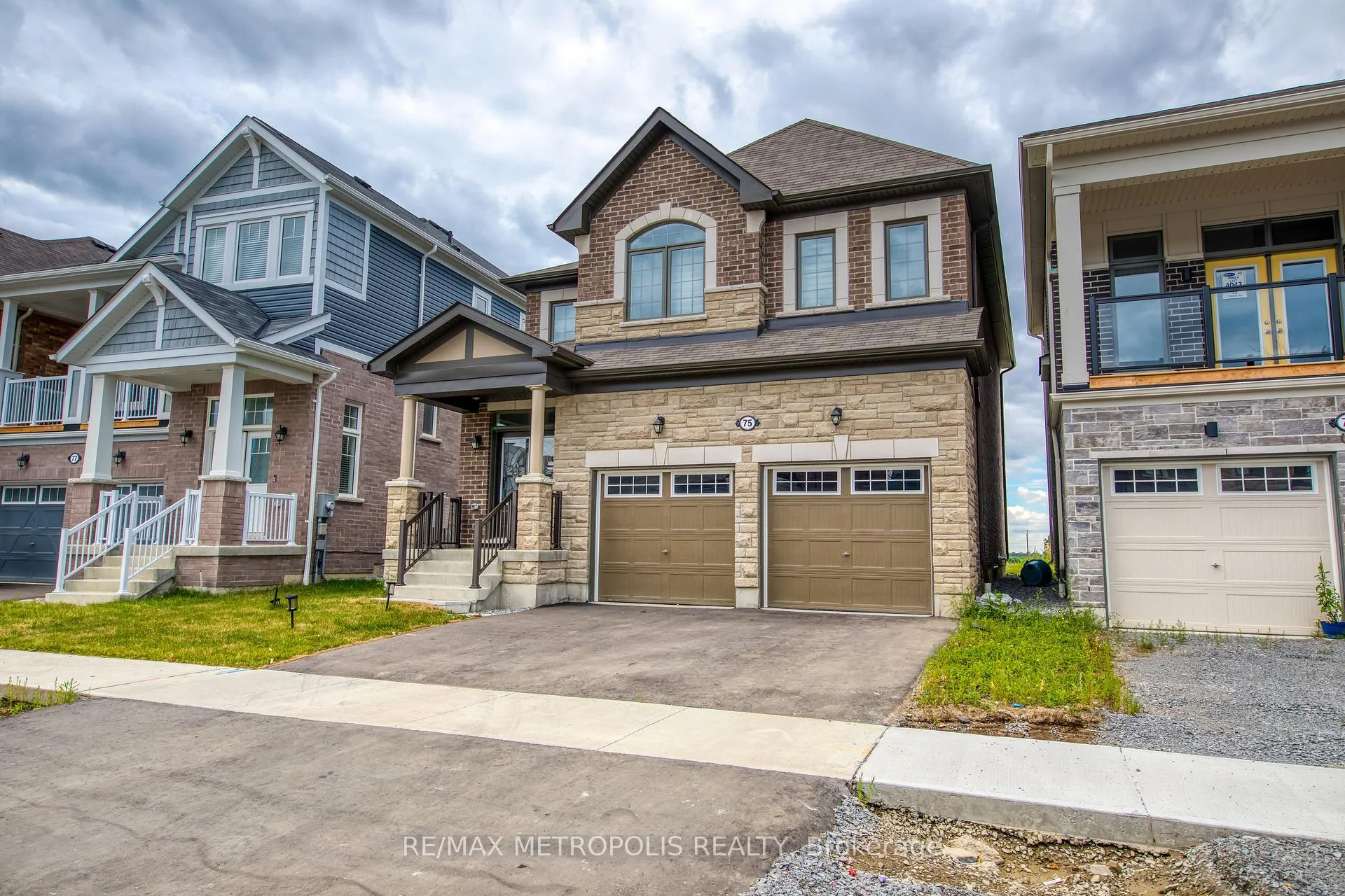 Photo 26 of 75 Barkerville Drive, Whitby, Rural Whitby — HOMEH