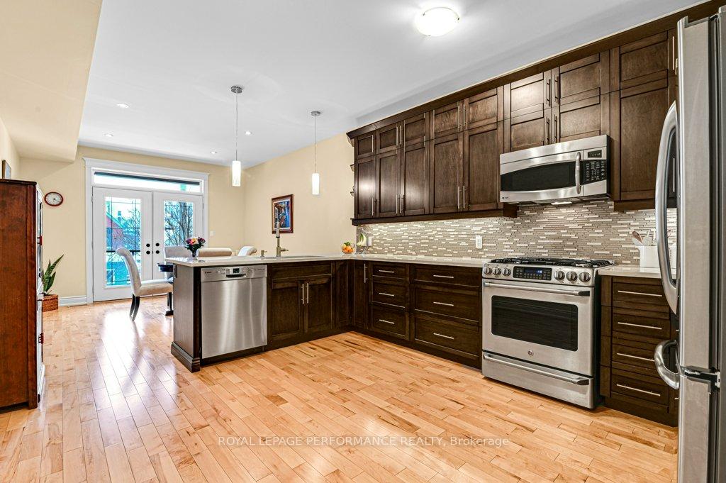 Photo 13 of 69C Hopewell Avenue, Ottawa, Old Ottawa South — HOMEH