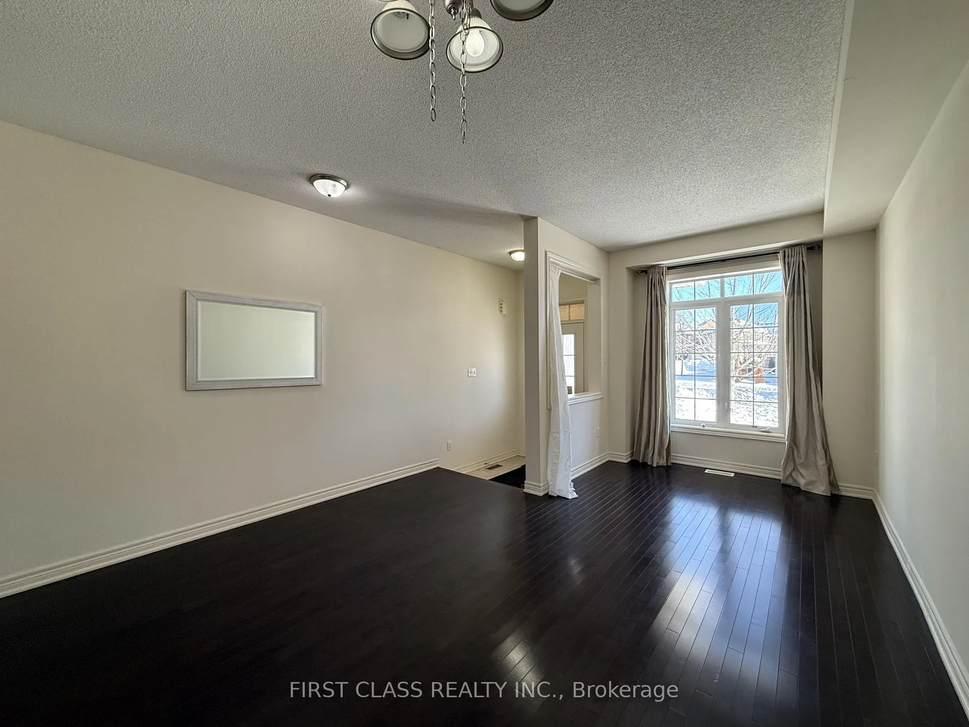 Photo 3 of 106 William Berczy Boulevard, Markham, Berczy — HOMEH