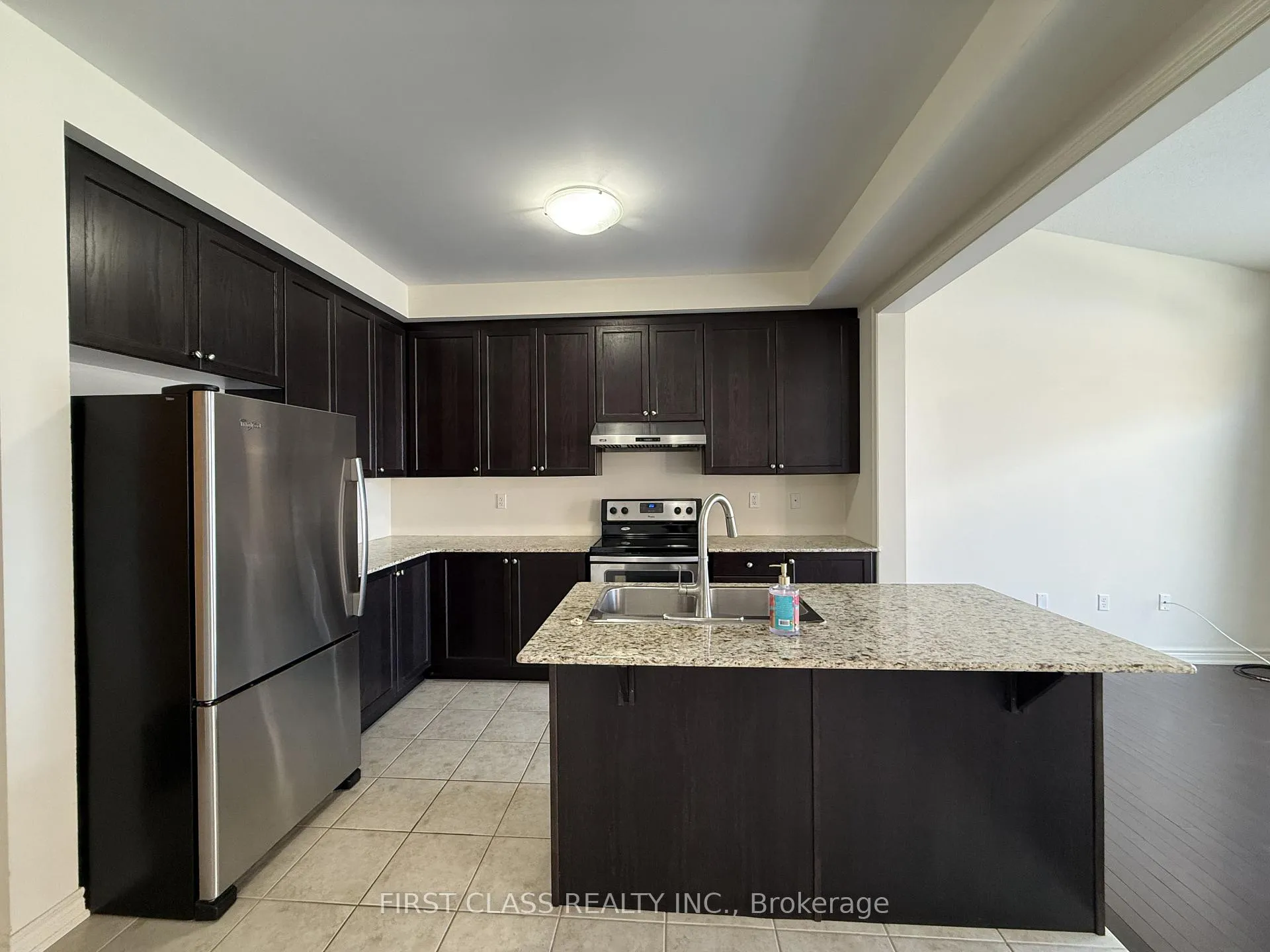 Photo 6 of 106 William Berczy Boulevard, Markham, Berczy — HOMEH