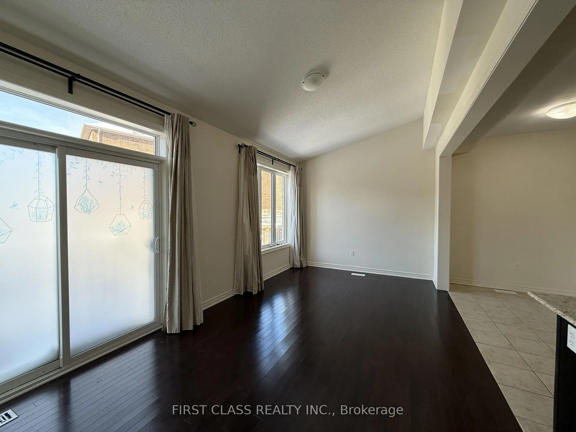 Photo 10 of 106 William Berczy Boulevard, Markham, Berczy — HOMEH