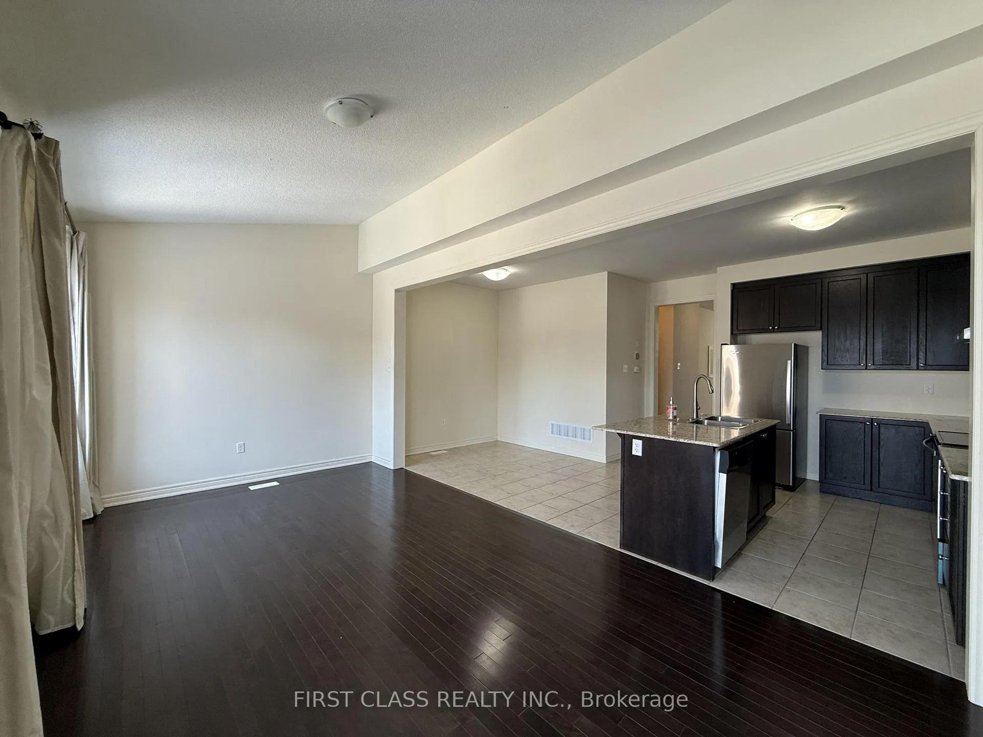 Photo 11 of 106 William Berczy Boulevard, Markham, Berczy — HOMEH