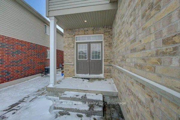 Photo 2 of 143 Banffshire Street, Kitchener, Huron Park — HOMEH