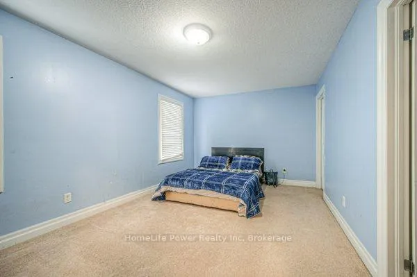 Photo 15 of 143 Banffshire Street, Kitchener, Huron Park — HOMEH