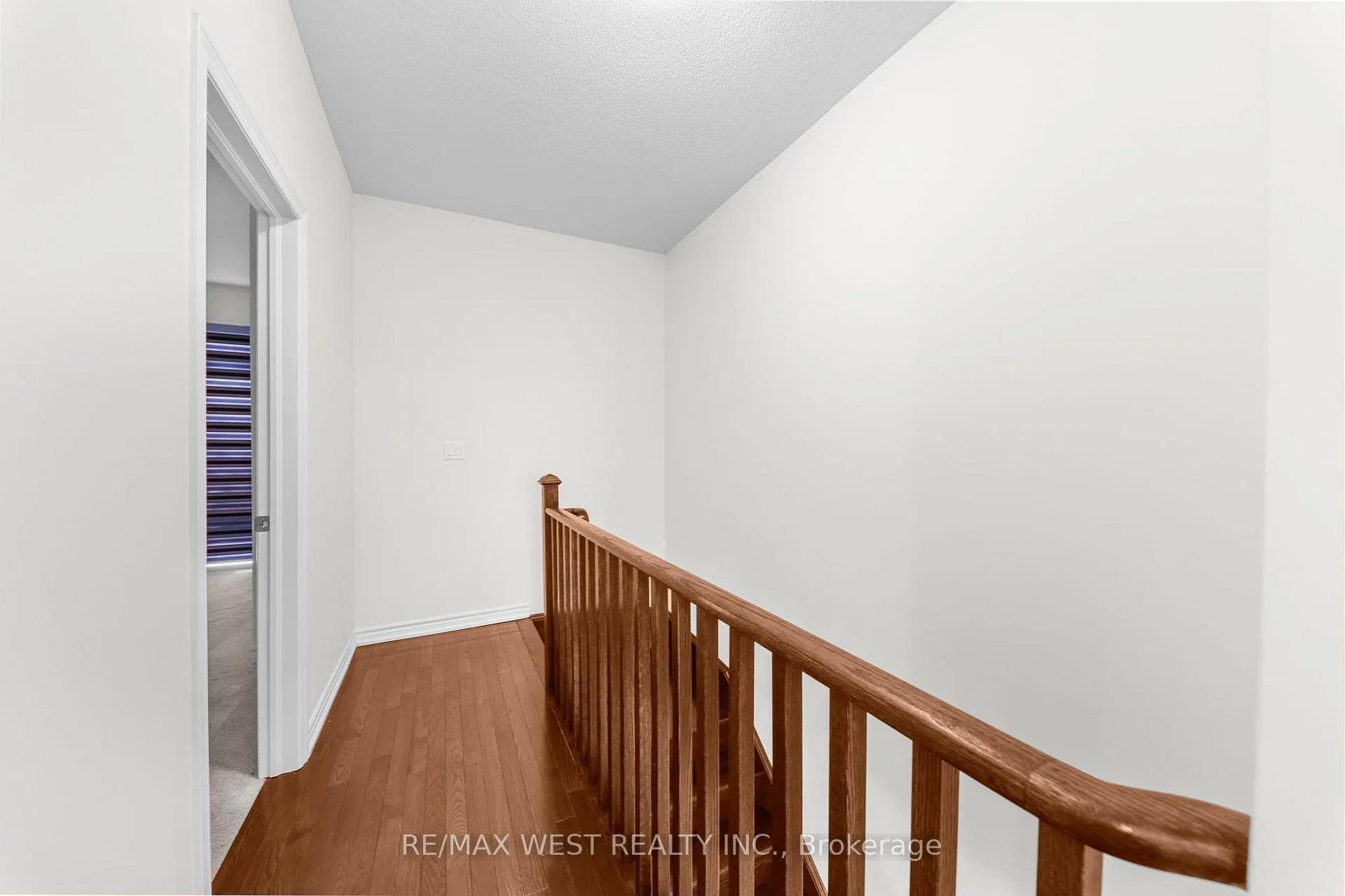 Photo 19 of 71 Holyrood Crescent, Vaughan, Kleinburg — HOMEH