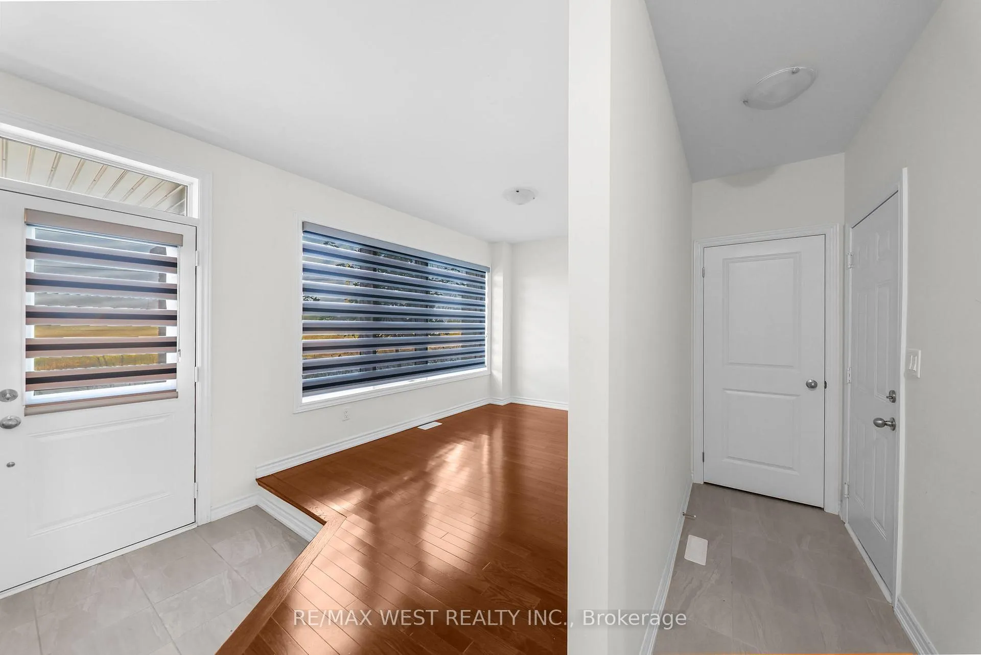Photo 23 of 71 Holyrood Crescent, Vaughan, Kleinburg — HOMEH