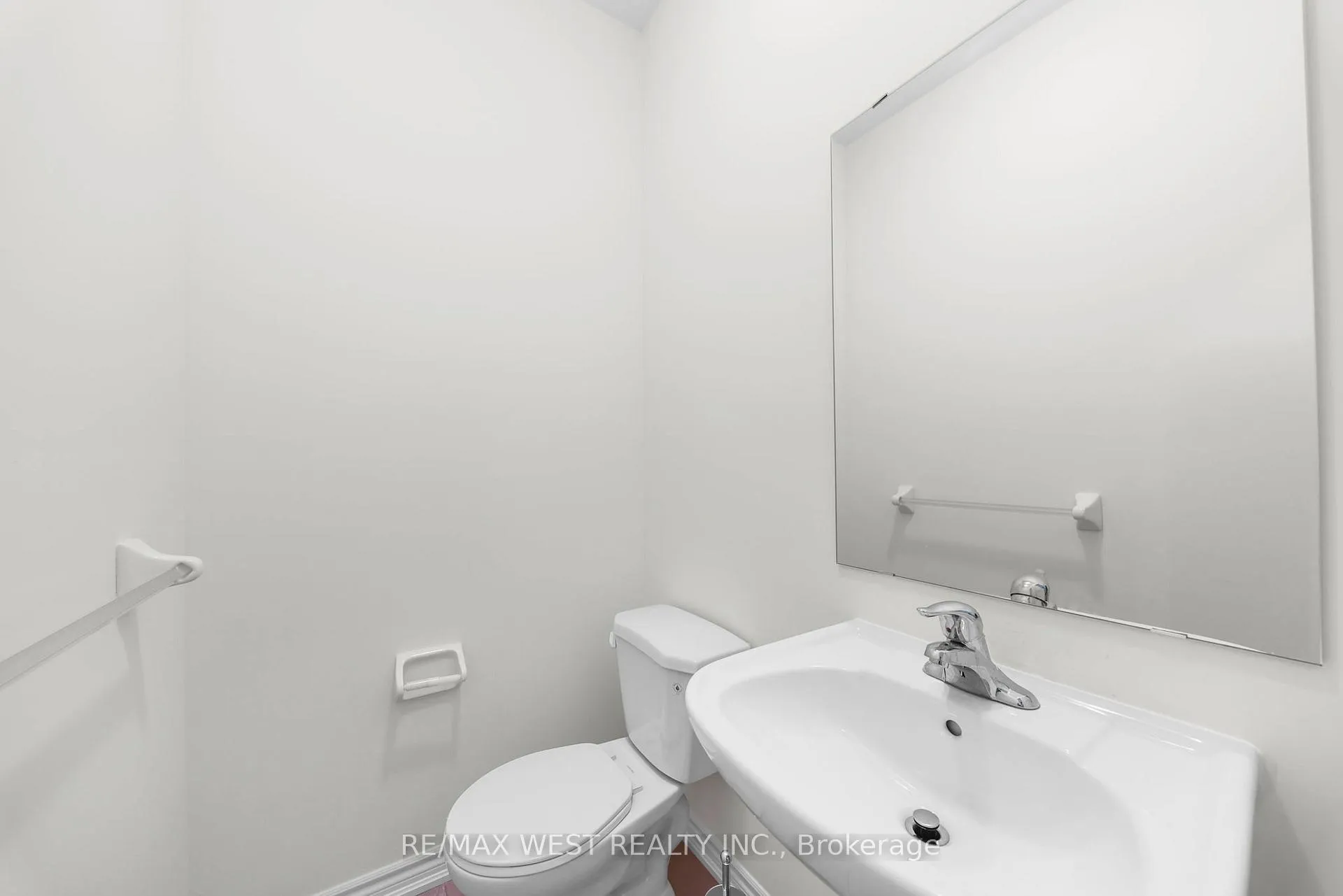 Photo 31 of 71 Holyrood Crescent, Vaughan, Kleinburg — HOMEH