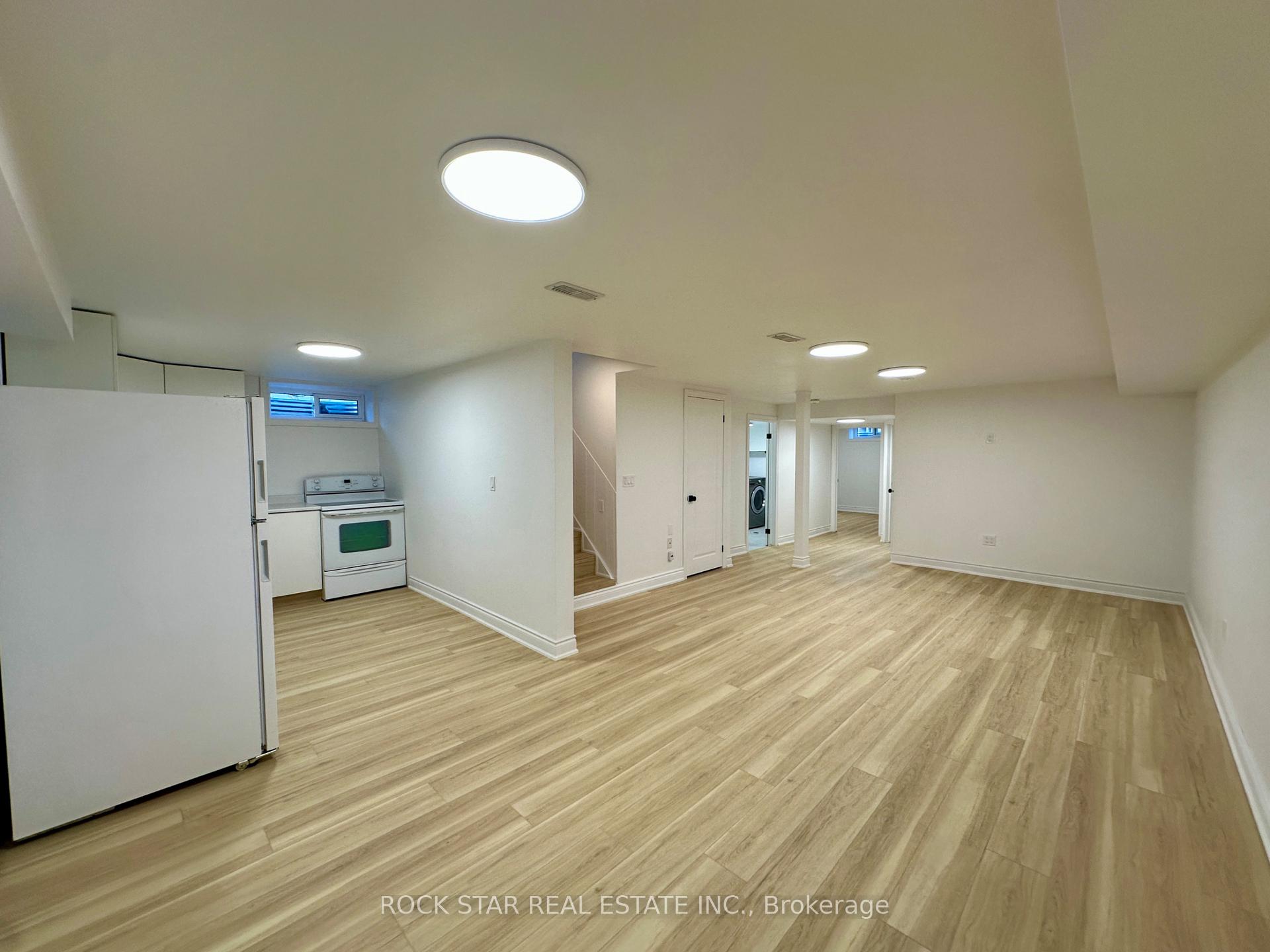 Photo 3 of 631 Maclaren (LOWER) Drive, Burlington, Roseland — HOMEH