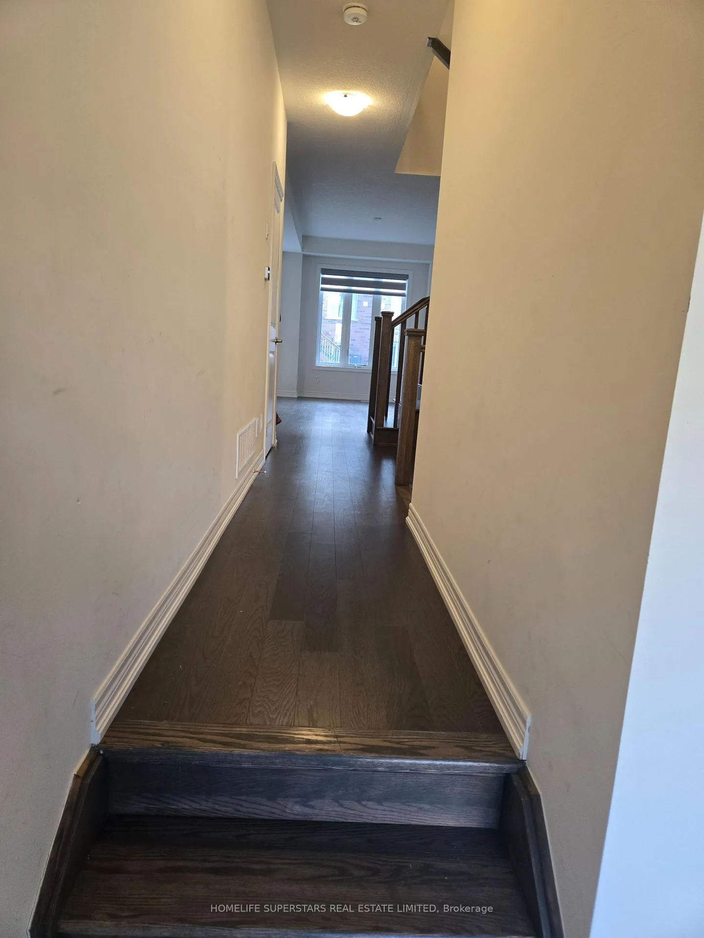 Photo 3 of 28 Roywood Street, Kitchener — HOMEH