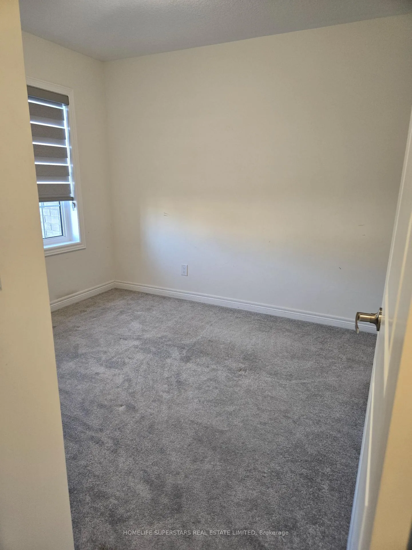 Photo 18 of 28 Roywood Street, Kitchener — HOMEH