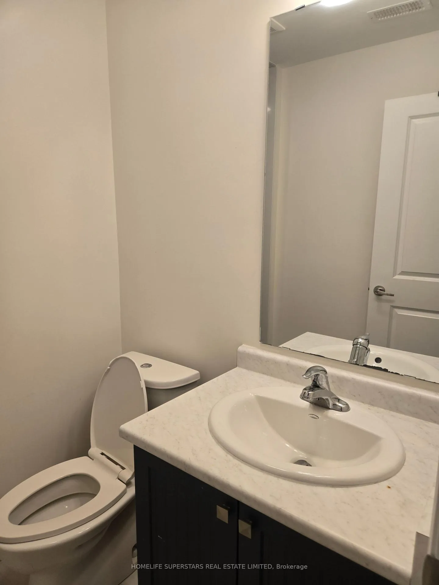 Photo 26 of 28 Roywood Street, Kitchener — HOMEH