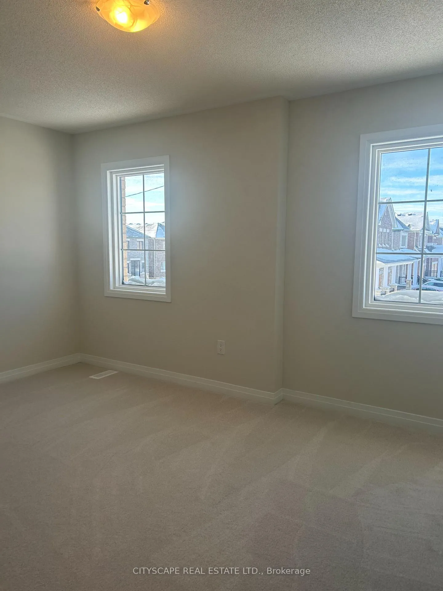 Photo 13 of 1064 Dent Terrace, Milton, Bowes — HOMEH