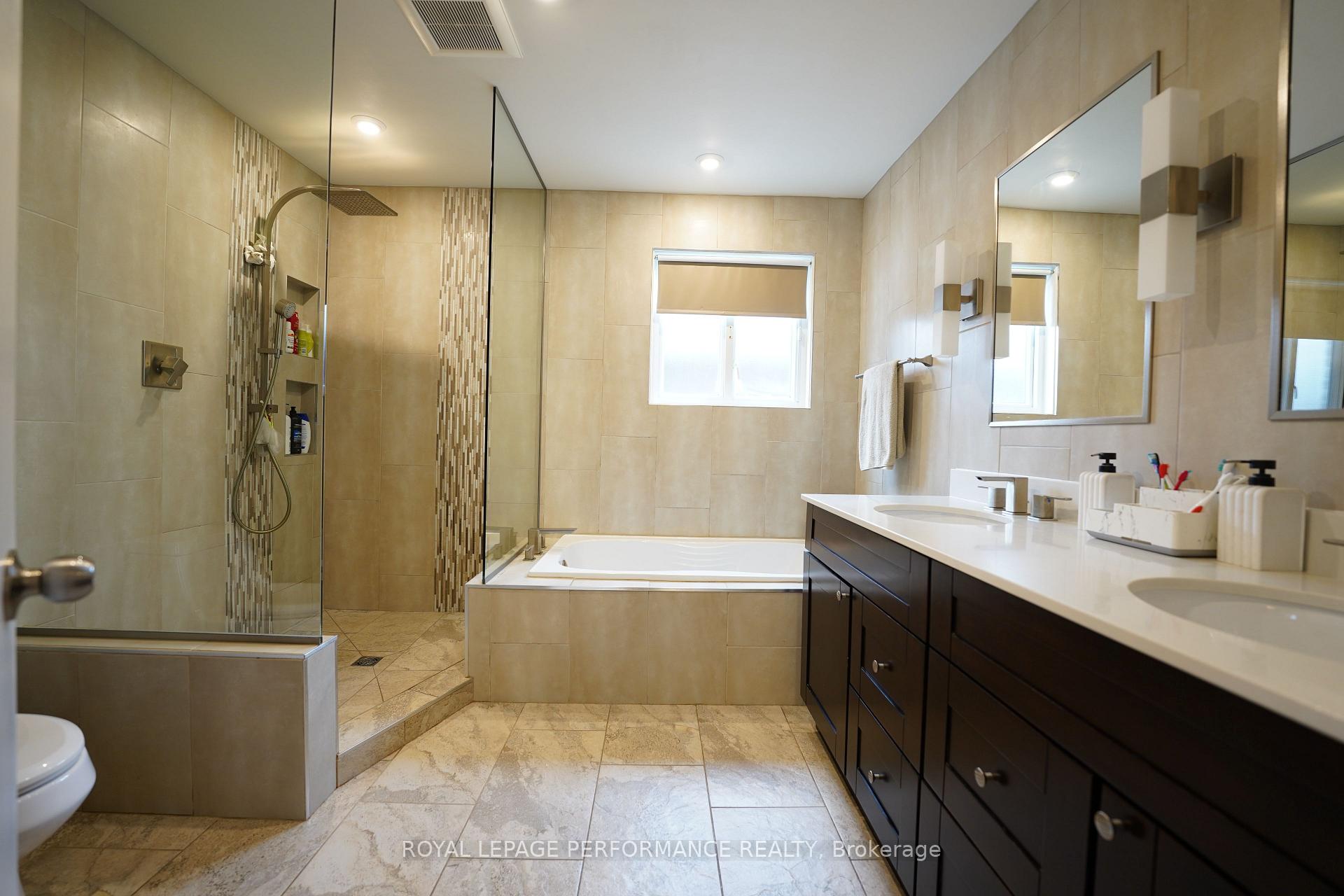 Photo 18 of 808 Carleton Street, Cornwall — HOMEH