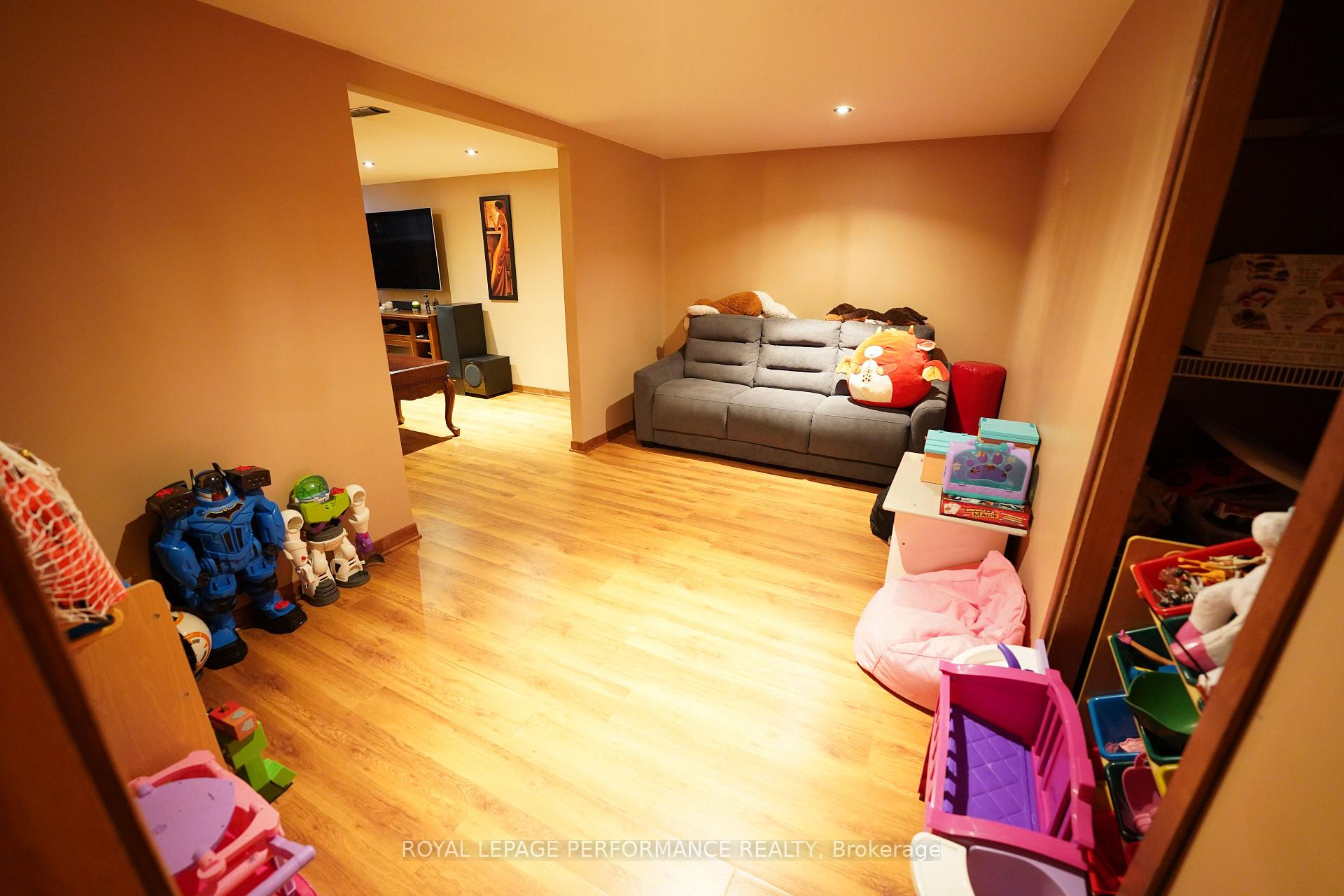 Photo 31 of 808 Carleton Street, Cornwall — HOMEH