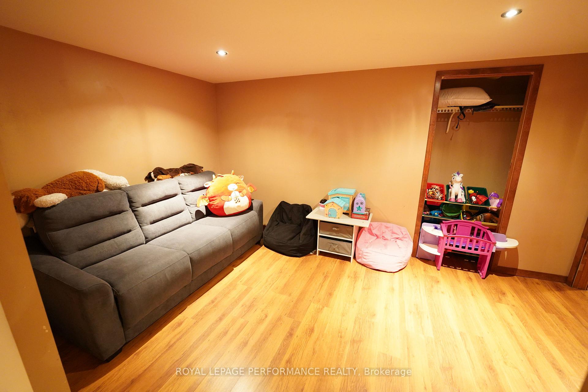 Photo 32 of 808 Carleton Street, Cornwall — HOMEH