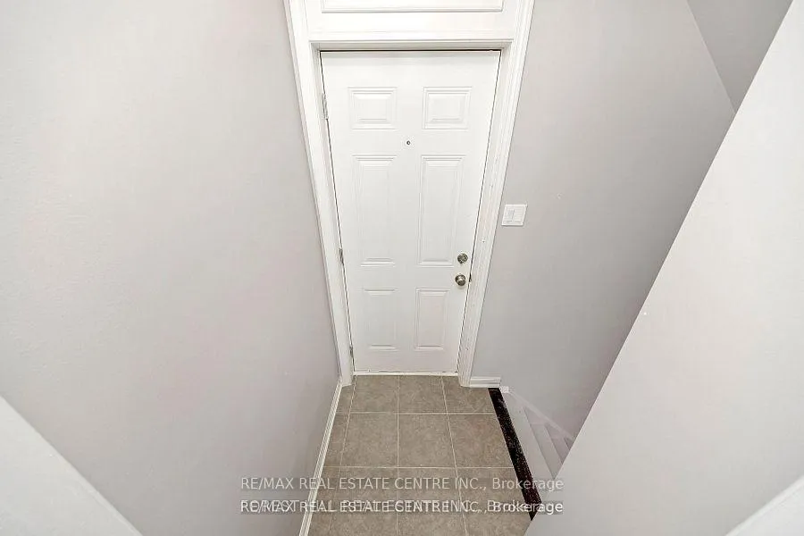 Photo 1 of 928 Dice Way, Milton, Willmott — HOMEH