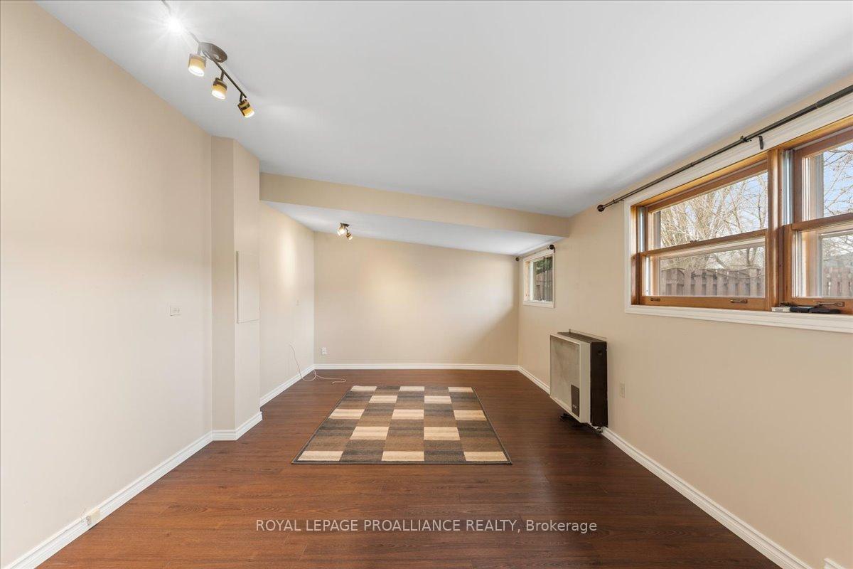 Photo 15 of 15 Glenarden Crescent, Belleville, Belleville Ward — HOMEH