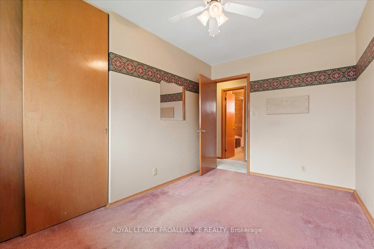 Photo 26 of 15 Glenarden Crescent, Belleville, Belleville Ward — HOMEH