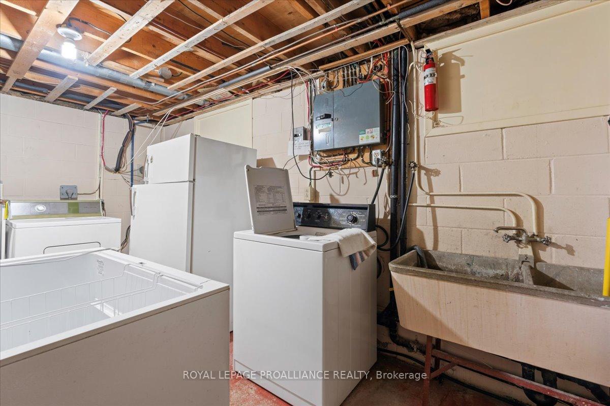 Photo 31 of 15 Glenarden Crescent, Belleville, Belleville Ward — HOMEH