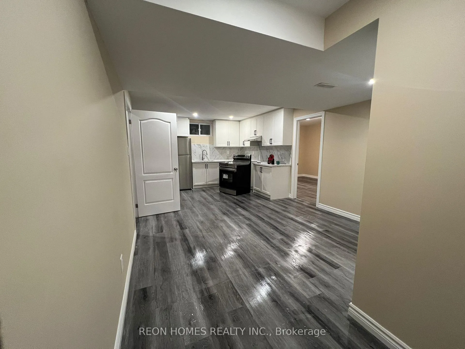 Photo 7 of Unit (Bsmt), 1825 Rossland Road, Whitby, Blue Grass Meadows — HOMEH