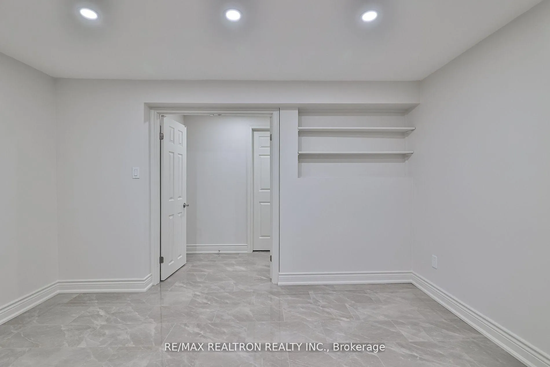 Photo 16 of 212 Barhill Road, Vaughan, Rural Vaughan — HOMEH