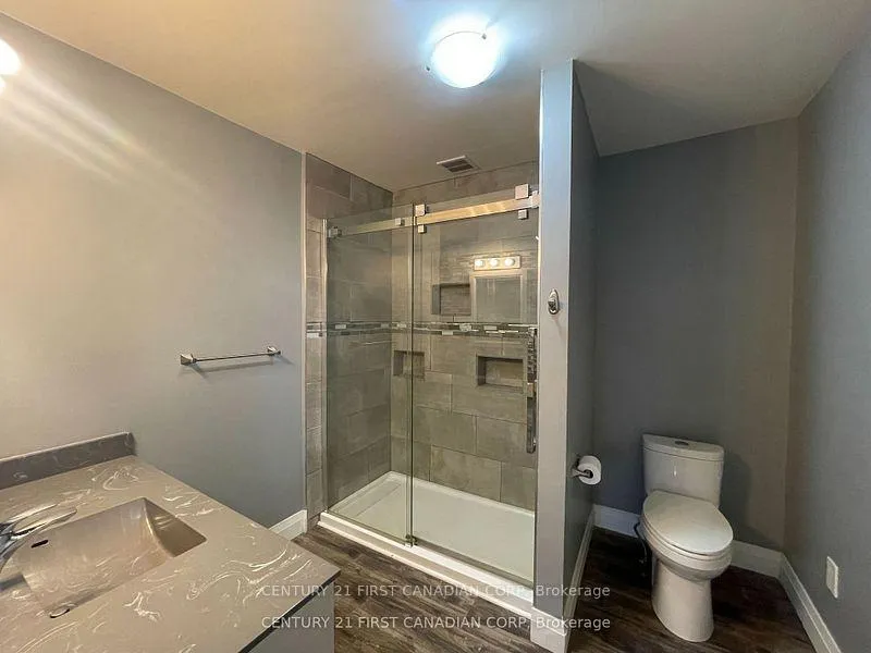 Photo 10 of 64 Edward Street, St. Thomas — HOMEH