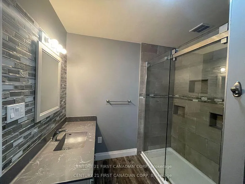 Photo 11 of 64 Edward Street, St. Thomas — HOMEH