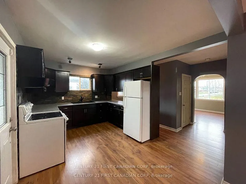 Photo 14 of 64 Edward Street, St. Thomas — HOMEH