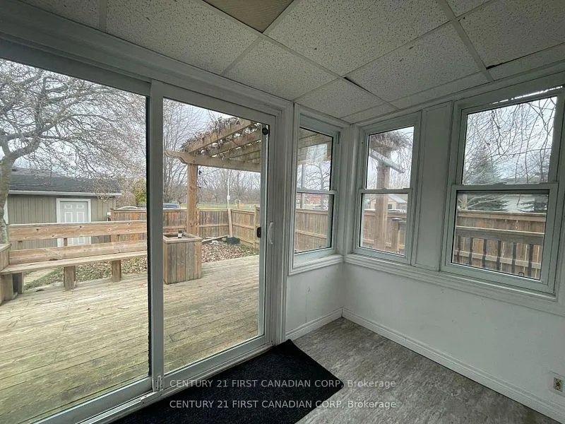Photo 26 of 64 Edward Street, St. Thomas — HOMEH