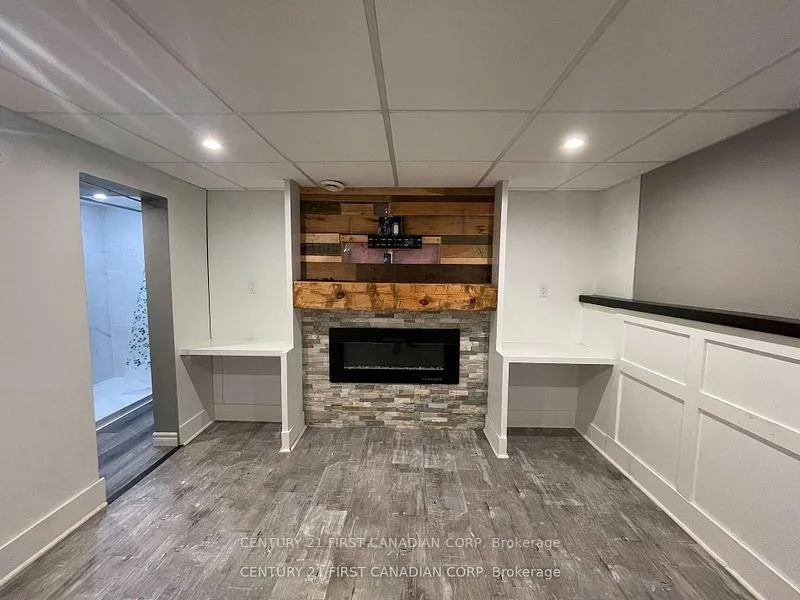 Photo 33 of 64 Edward Street, St. Thomas — HOMEH
