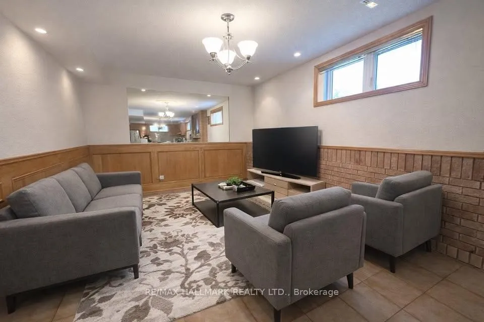 Photo 3 of Unit bsmnt, 19 Raymerville Drive, Markham, Raymerville — HOMEH