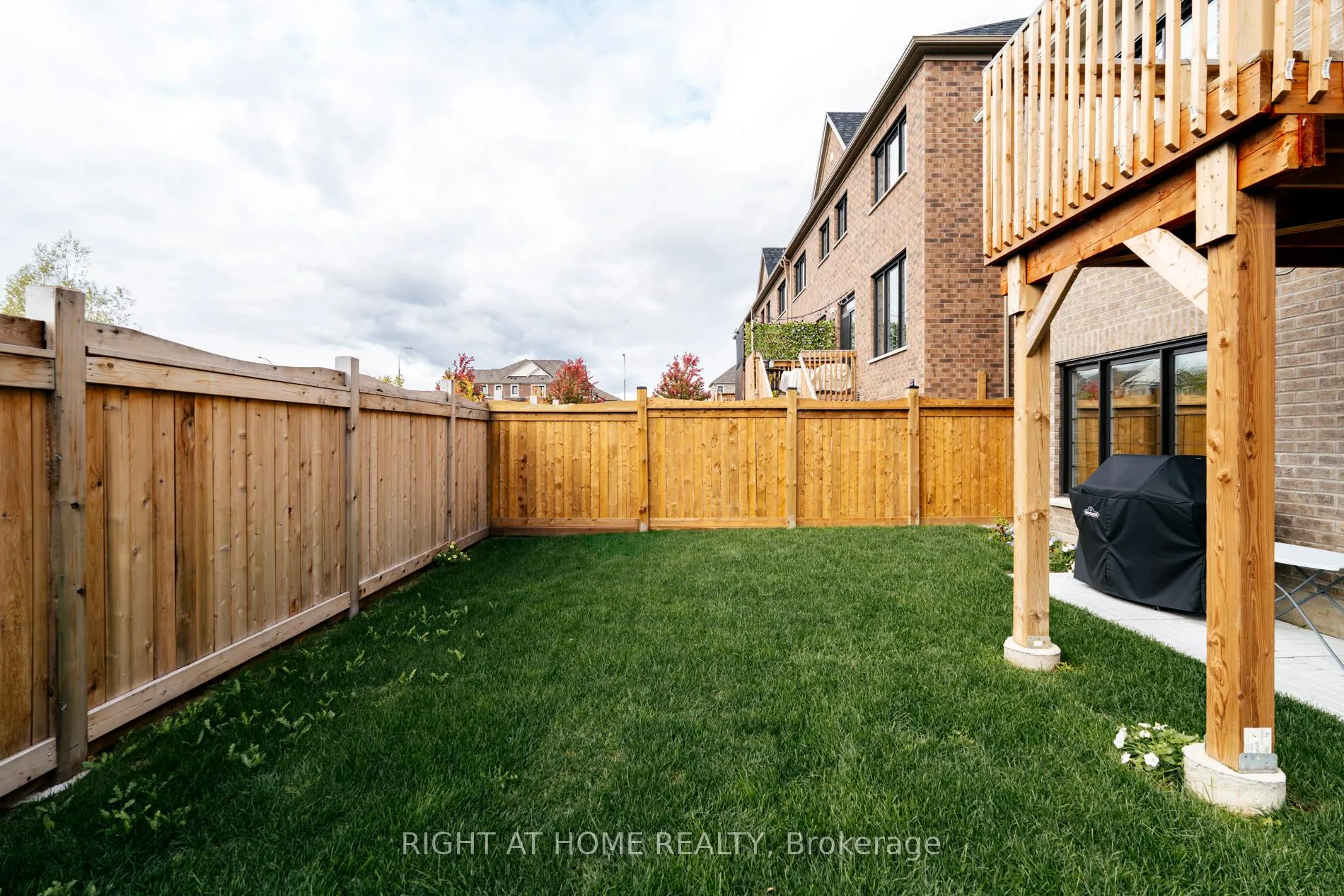 Photo 40 of 14 Velvet Drive, Whitby, Rural Whitby — HOMEH