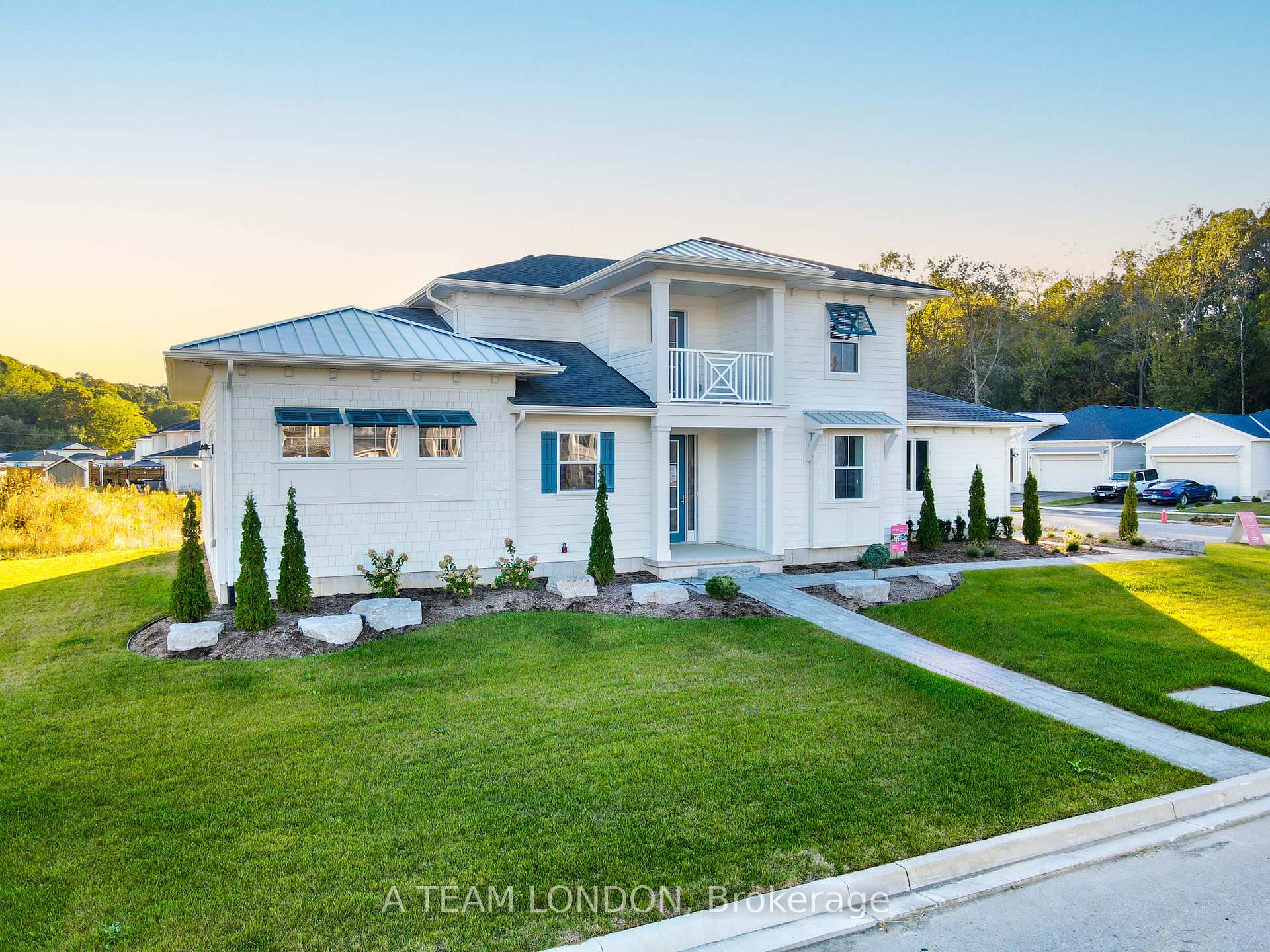 Photo 2 of 97 The Promenade, Central Elgin, Rural Central Elgin — HOMEH