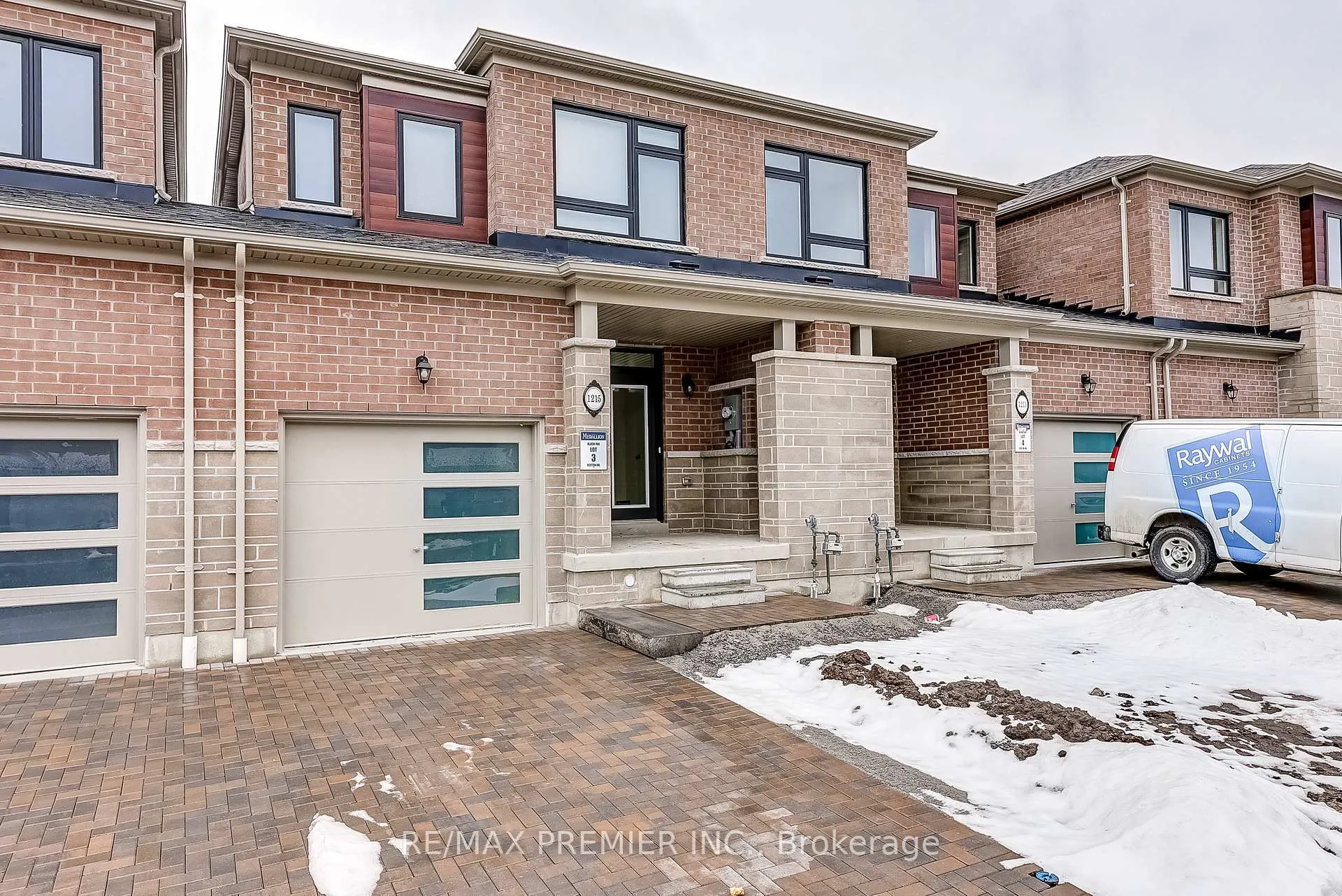 Photo 2 of 1215 Rexton Drive, Oshawa, Kedron — HOMEH
