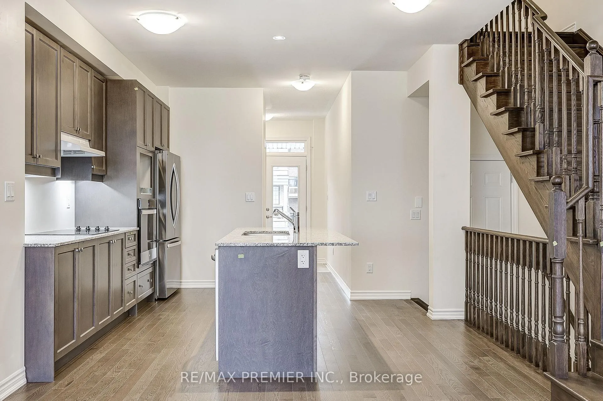 Photo 12 of 1215 Rexton Drive, Oshawa, Kedron — HOMEH