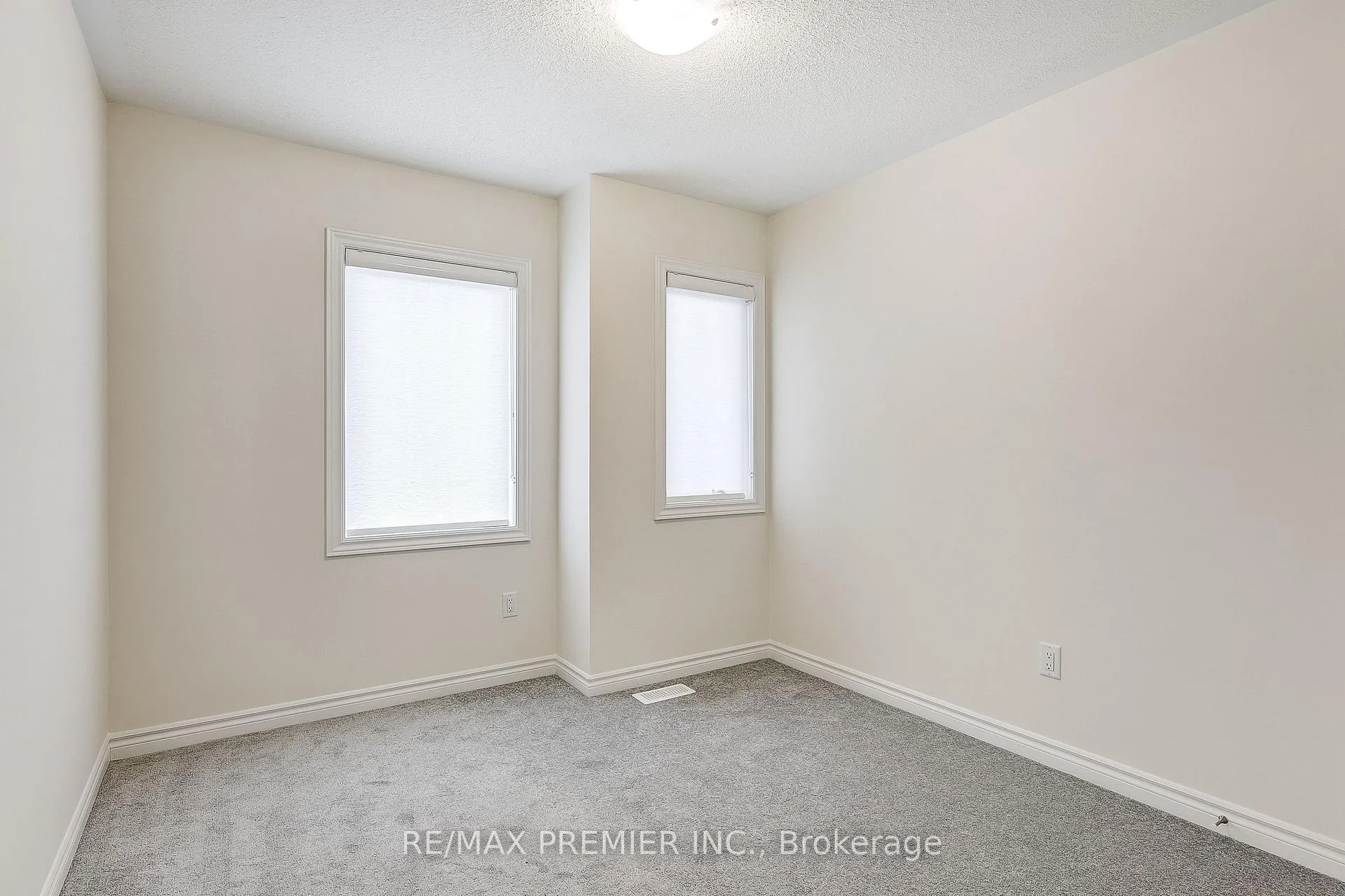 Photo 19 of 1215 Rexton Drive, Oshawa, Kedron — HOMEH