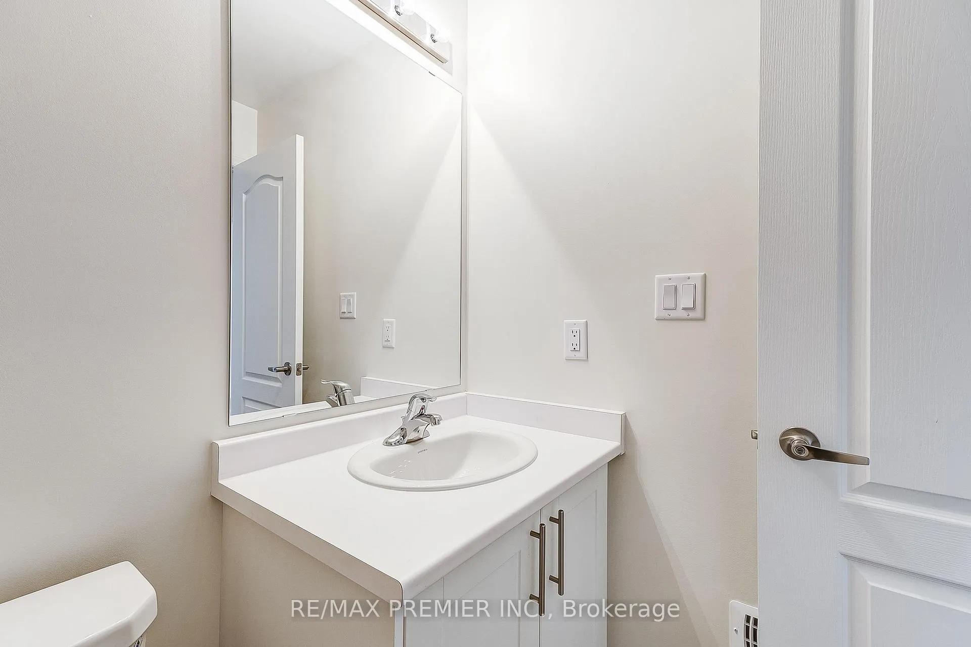 Photo 24 of 1215 Rexton Drive, Oshawa, Kedron — HOMEH
