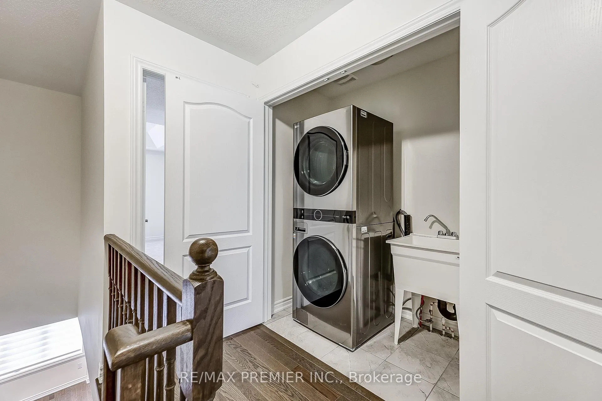 Photo 25 of 1215 Rexton Drive, Oshawa, Kedron — HOMEH