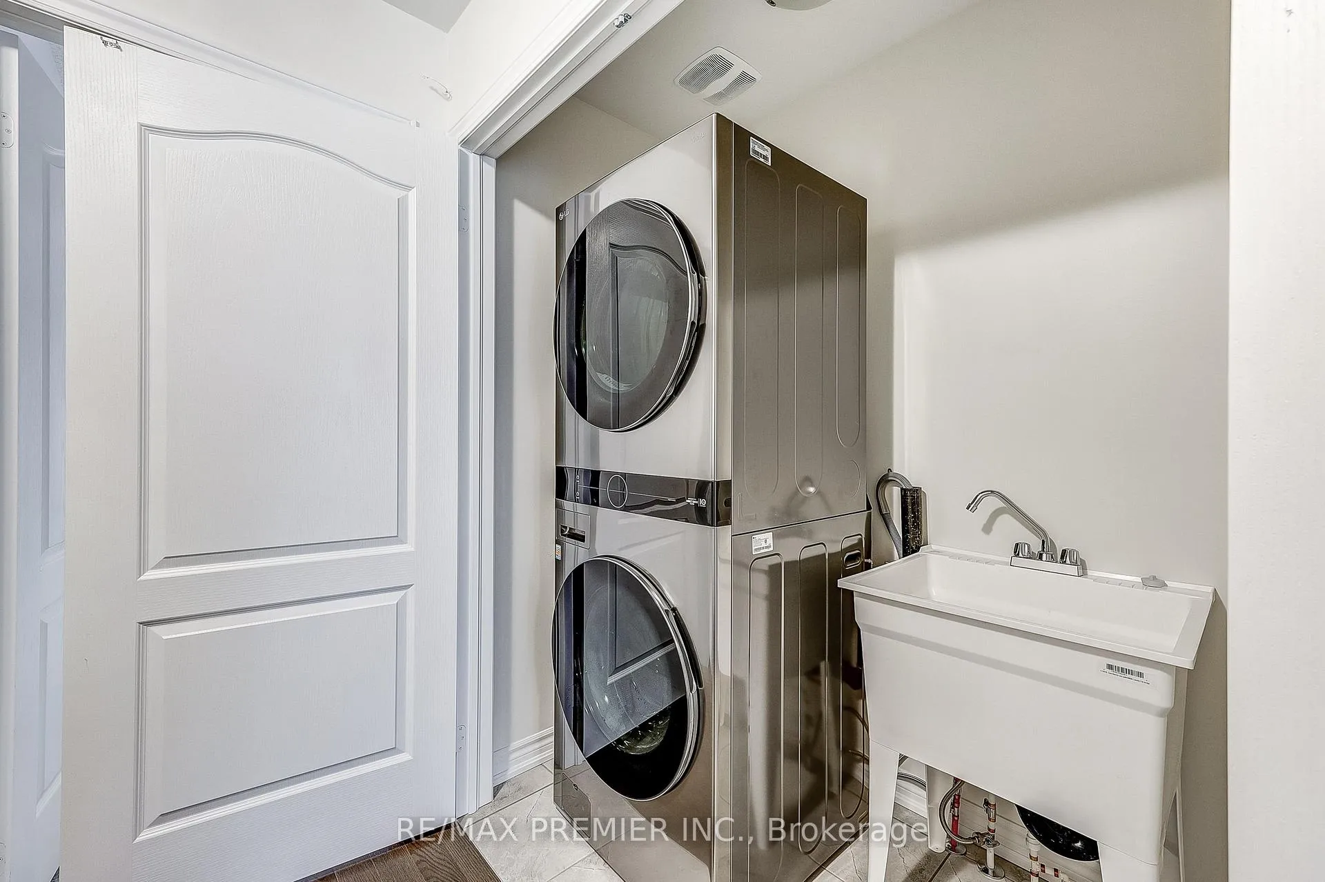 Photo 26 of 1215 Rexton Drive, Oshawa, Kedron — HOMEH