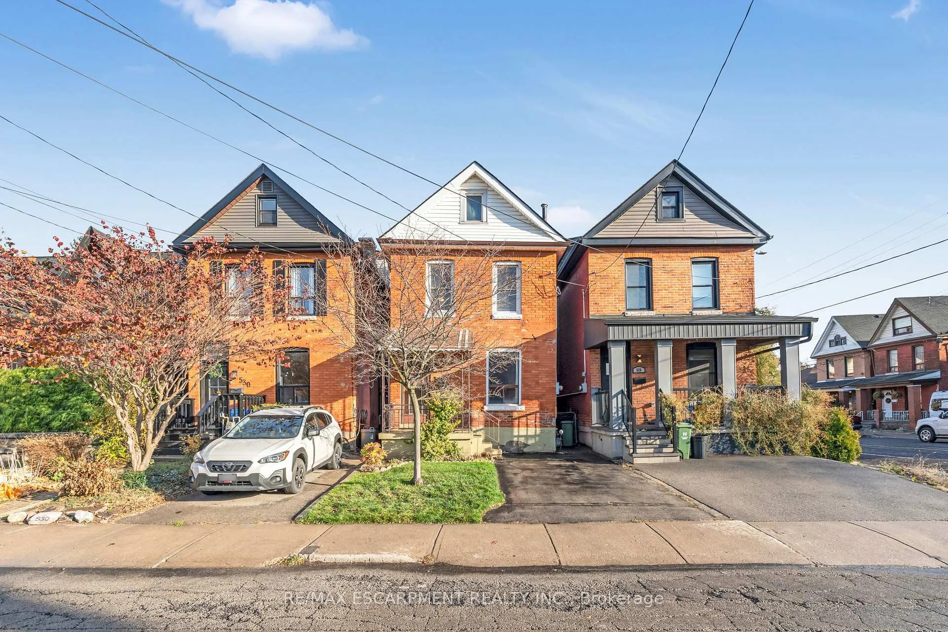 Front of 528 Hughson Street N