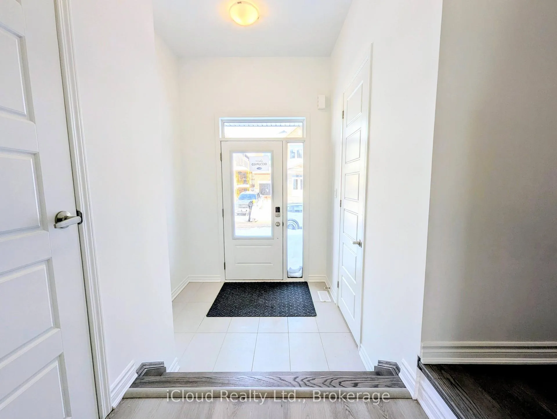 Front of 1340 Hearns Place