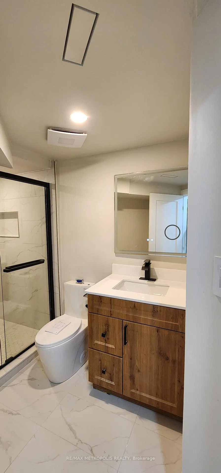 Photo 11 of 104 Coppard Avenue, Markham, Middlefield — HOMEH