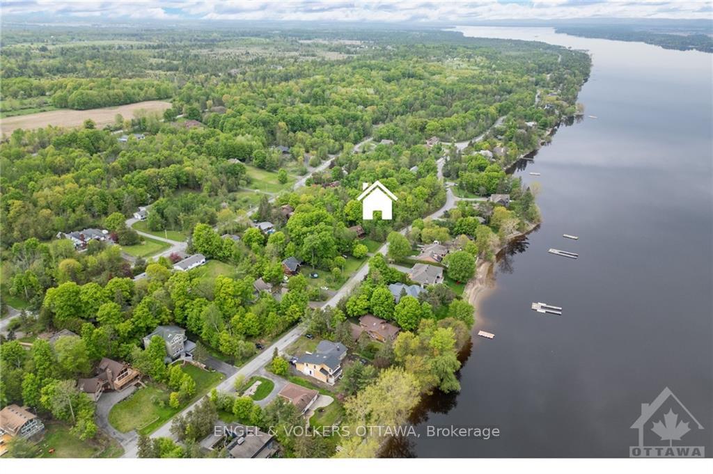 Photo 4 of 2863 Barlow Crescent, Ottawa, Dunrobin Shores — HOMEH
