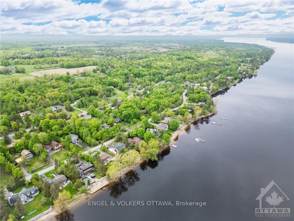 Photo 9 of 2863 Barlow Crescent, Ottawa, Dunrobin Shores — HOMEH