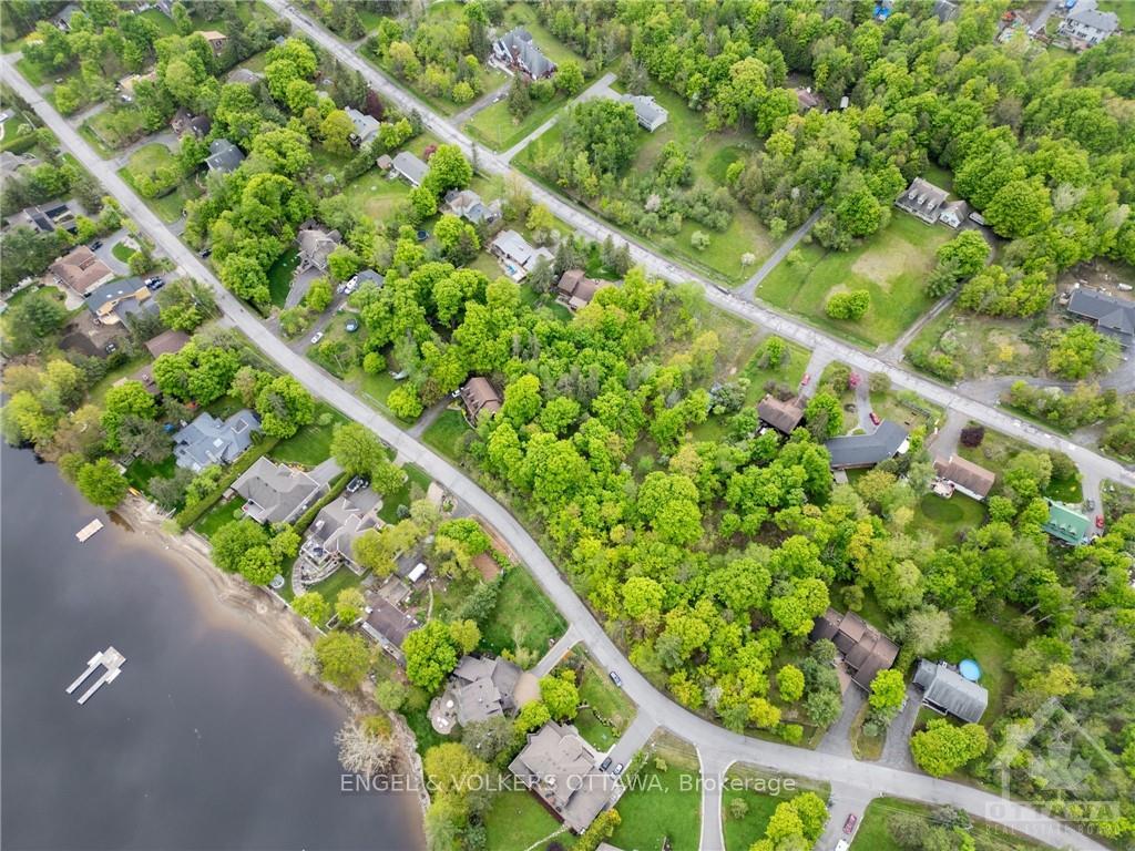 Photo 13 of 2863 Barlow Crescent, Ottawa, Dunrobin Shores — HOMEH