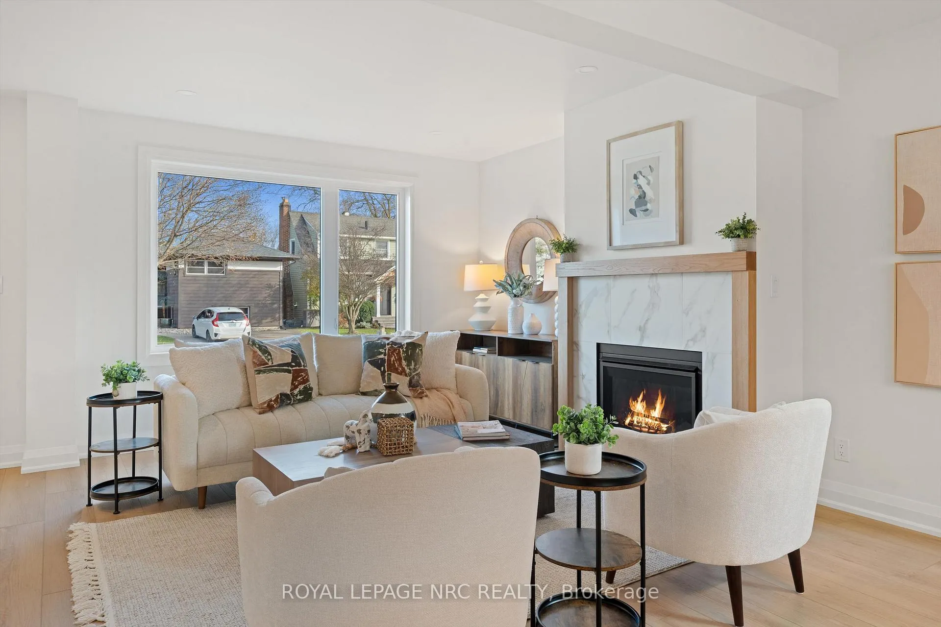 Photo 4 of 118 Glenwood Avenue, St. Catharines, Old Glenridge — HOMEH