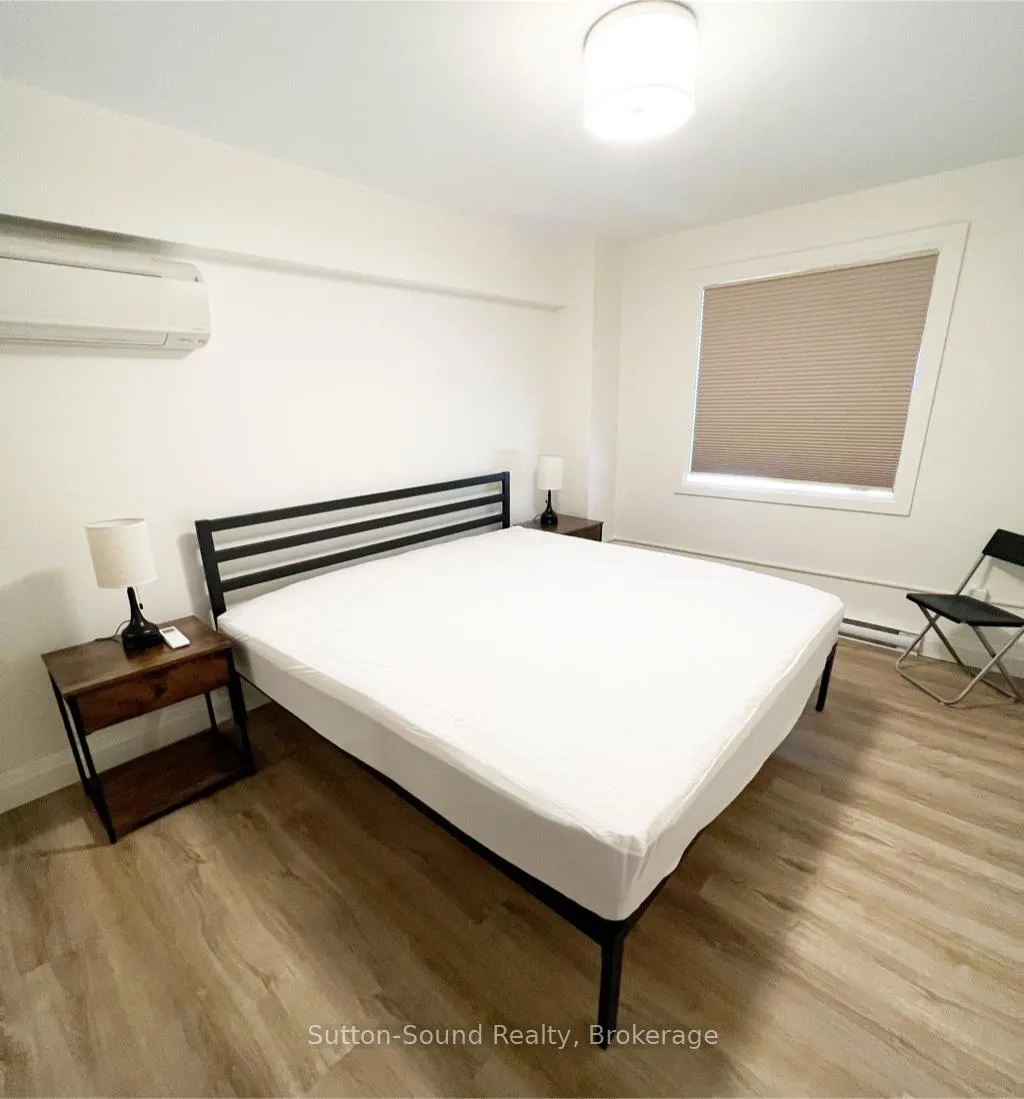 Photo 12 of Unit B, 19 Creeden Street, Brant, Paris — HOMEH
