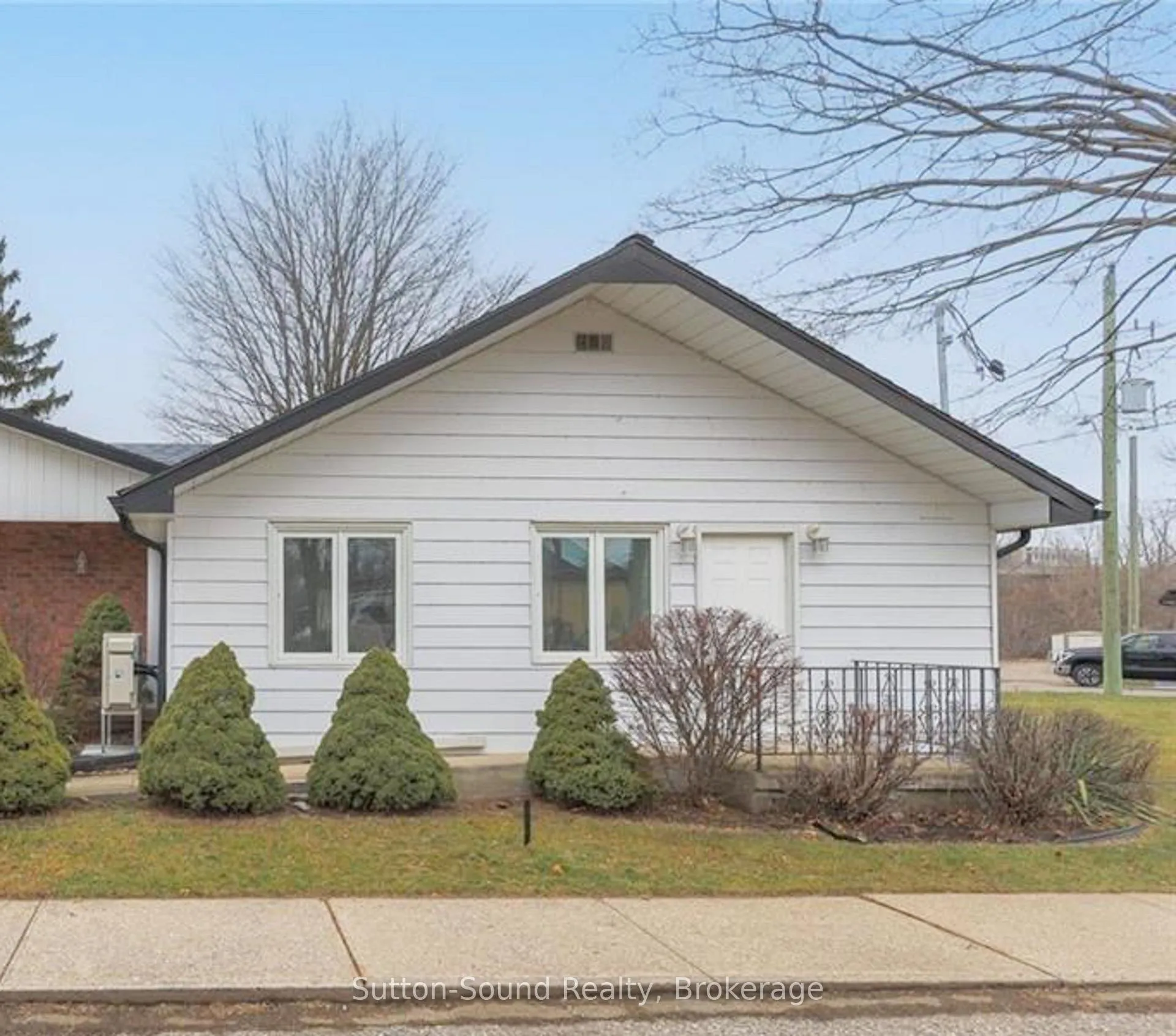 Photo 20 of Unit B, 19 Creeden Street, Brant, Paris — HOMEH